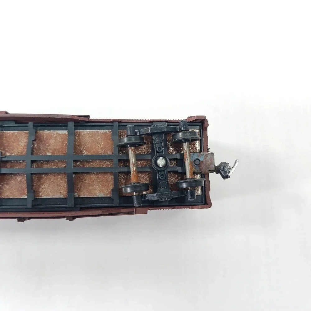 Athearn HO Scale Pennsylvania Railroad 50 Ft Plug Door Boxcar 74002 Brown PRR